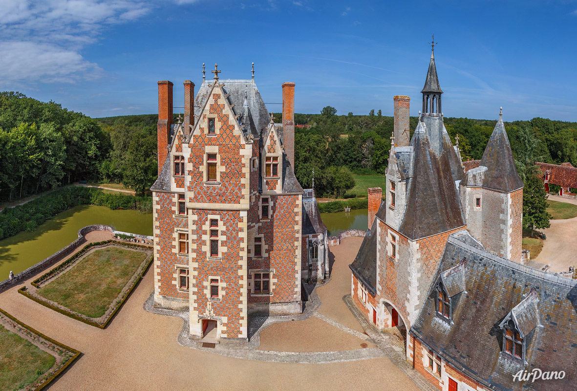 Château du Moulin, Lassay-sur-Croisne